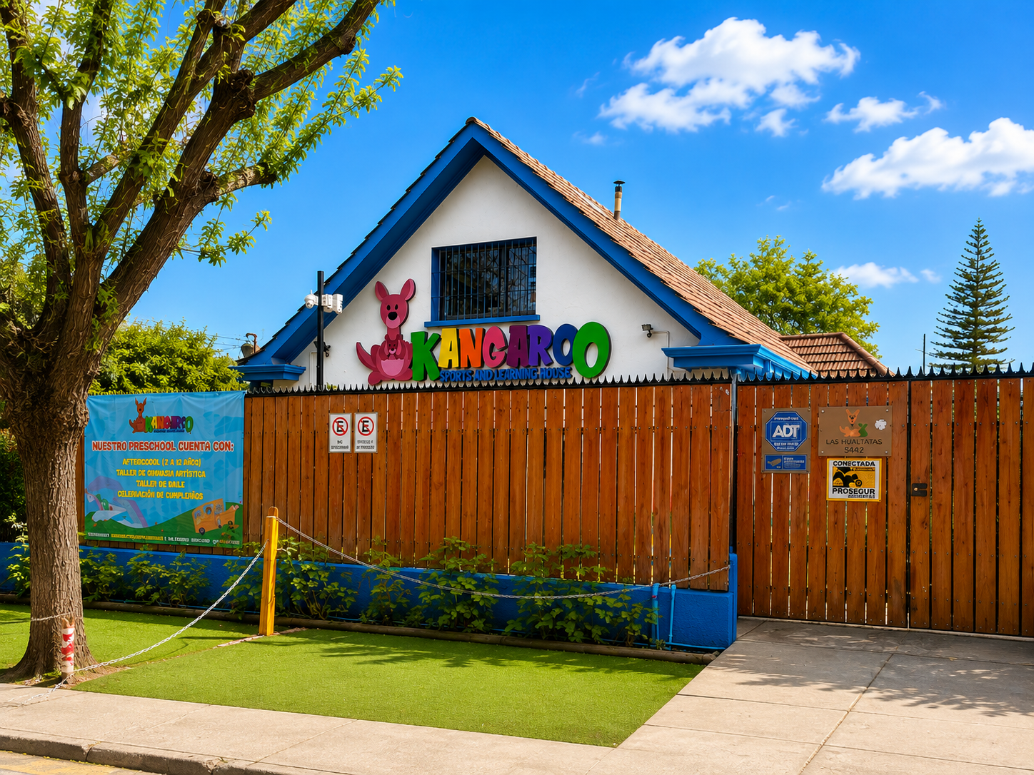 Frontis de Kangaroo Sports & Learning House